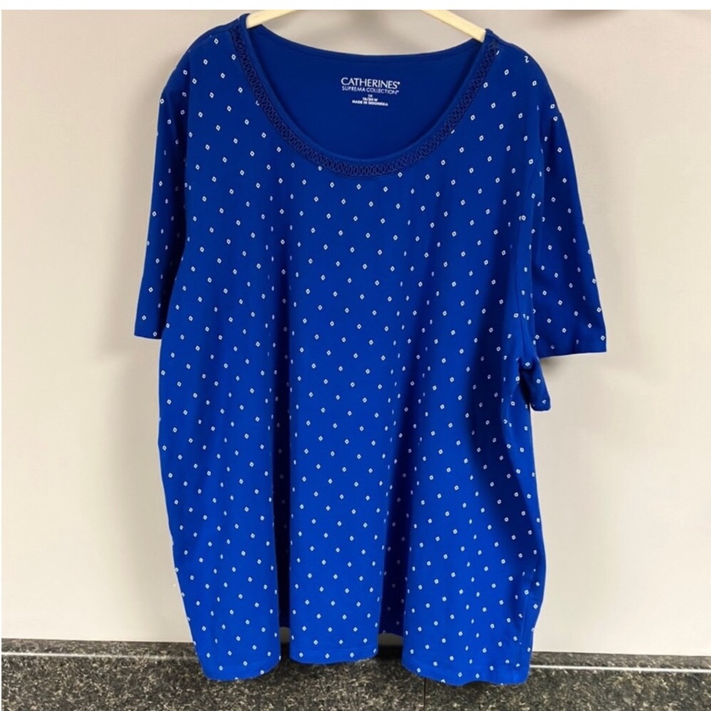 3/$15 ❤️ Catherines shirt 1x blue and white suprema collection 18/20